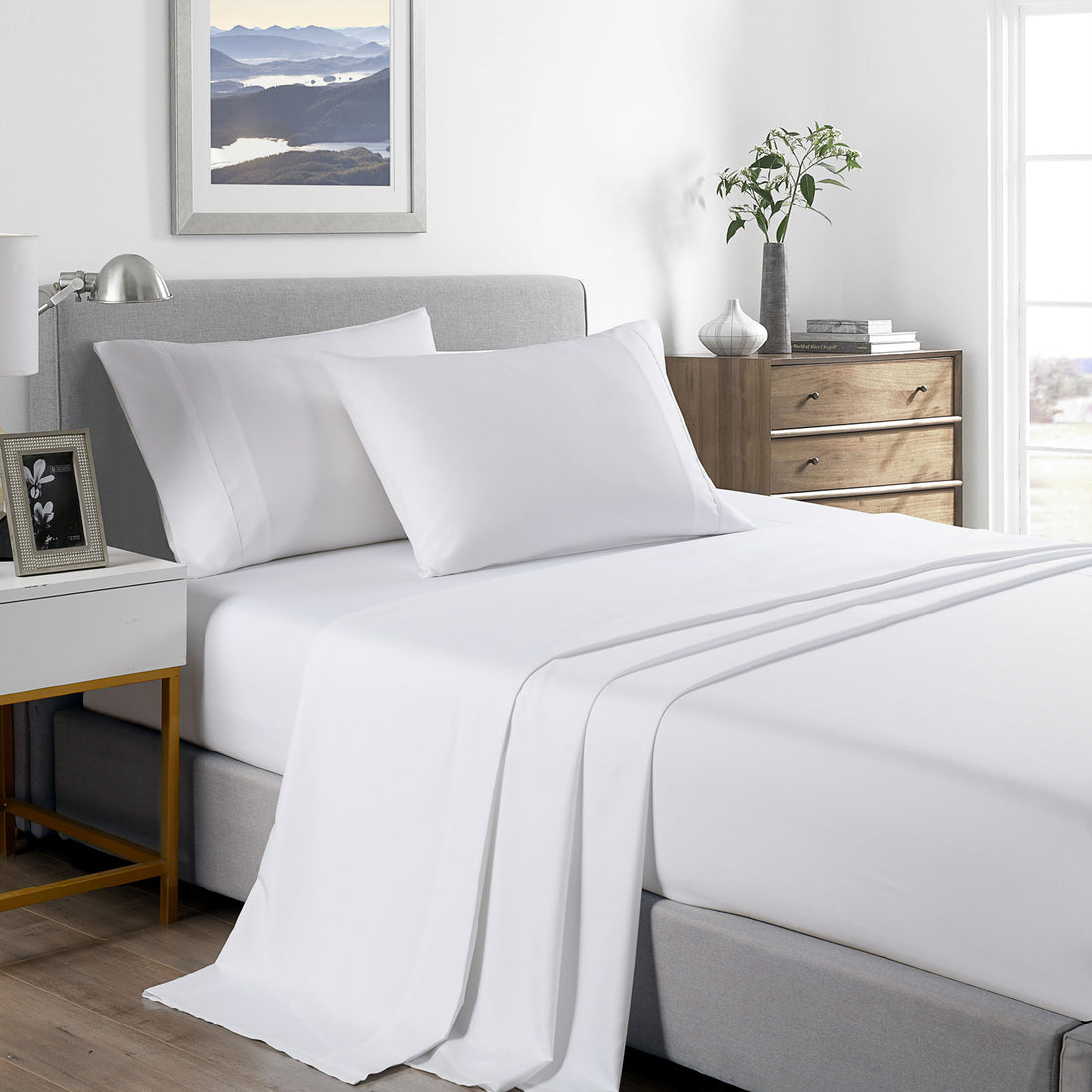 Royal Comfort 2000 Thread Count Bamboo Cooling Sheet Set Ultra Soft Bedding White Queen